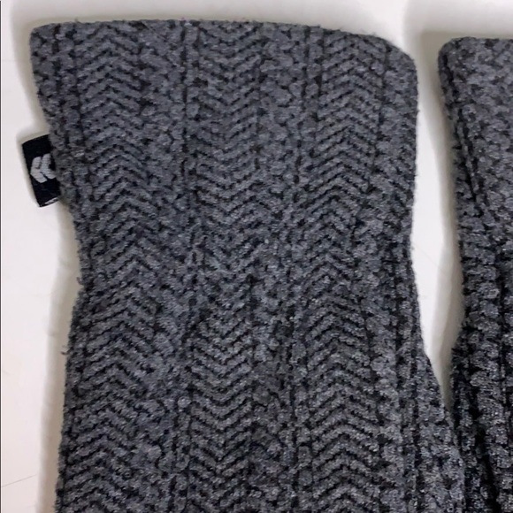 Charcoal Grey Sweater Knit Women’s S/M gloves women’s winter accessory - Picture 2 of 7